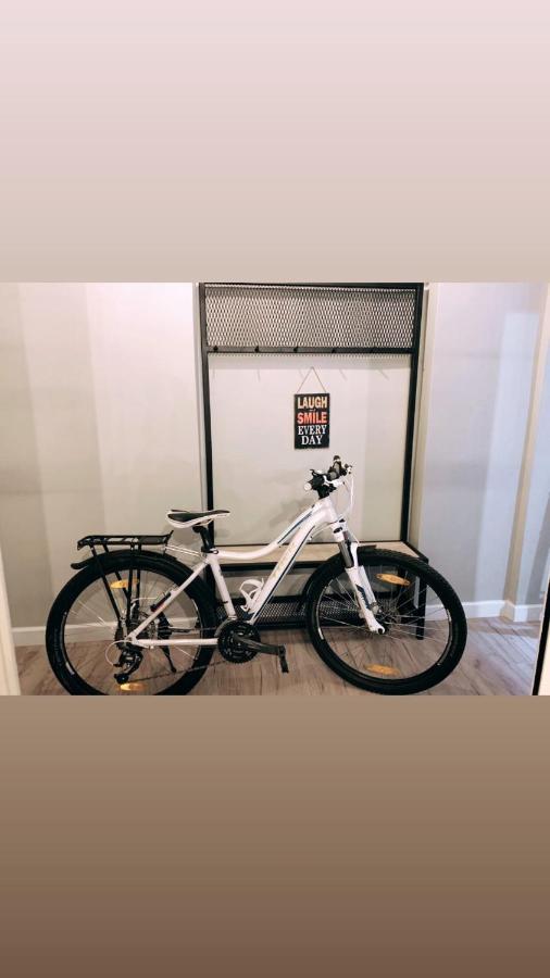 Ola Bicycle Apartament 地拉那 外观 照片